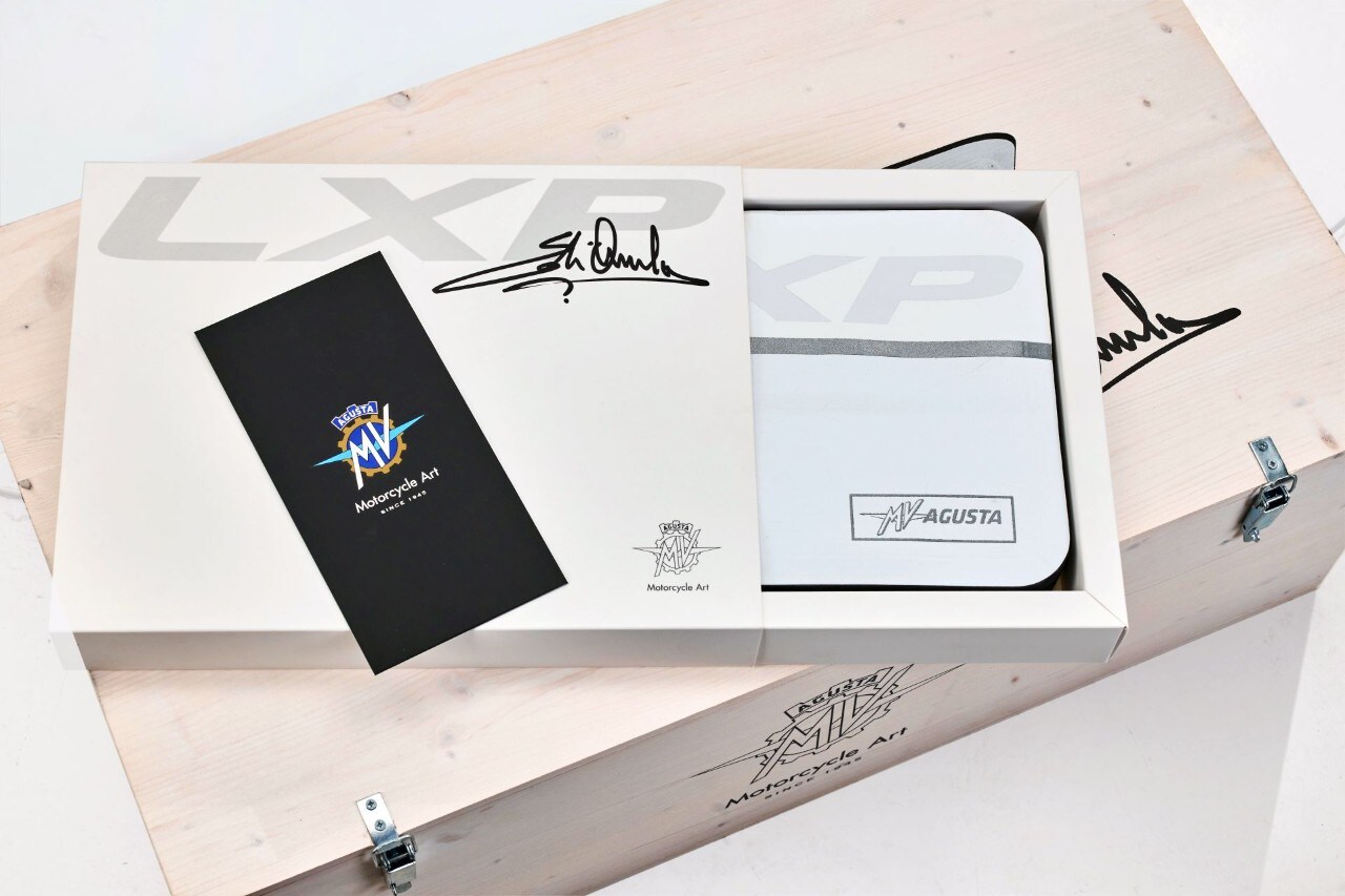 Test ANTEPRIMA - MV Agusta LXP Orioli: lucida follia +VIDEO+